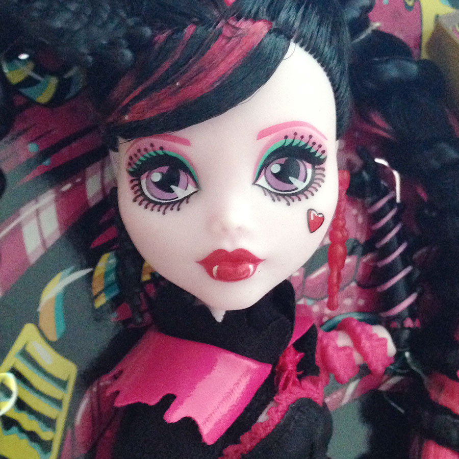 Best monster high hot sale dolls to repaint